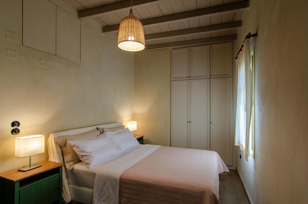 Myyellowhome Ermoupoli Bagian luar foto